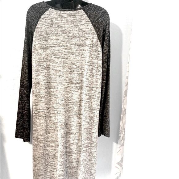 Nicole Miller New York Sweater Dress Size Medium - Picture 5 of 8